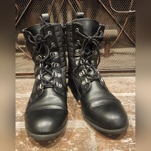 WHITE MT. - Black Quilted Rockstar Buckle Boots